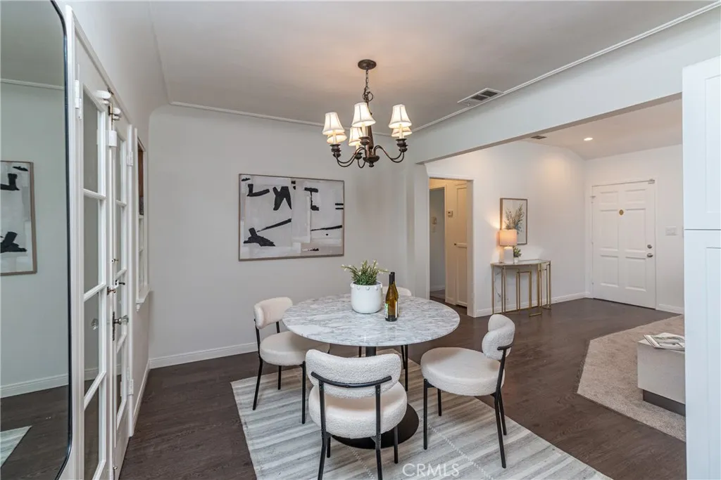 625 N Naomi, Burbank, California 91505 home-pic-16