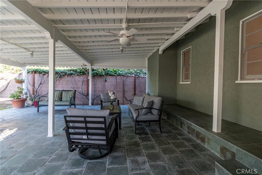 625 N Naomi, Burbank, California 91505 home-pic-23
