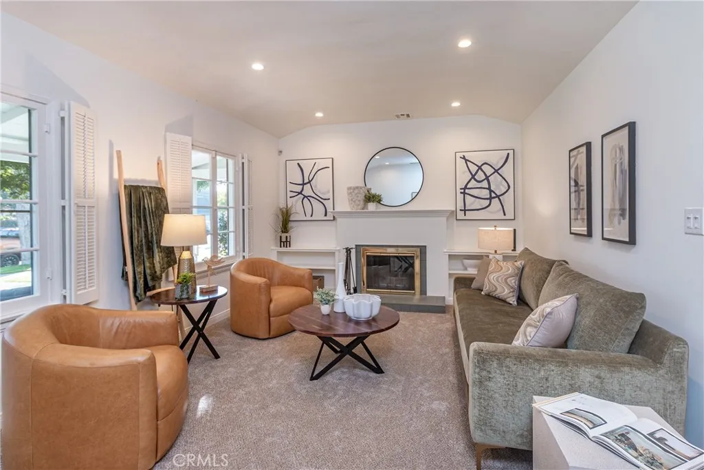 625 N Naomi, Burbank, California 91505 home-pic-7