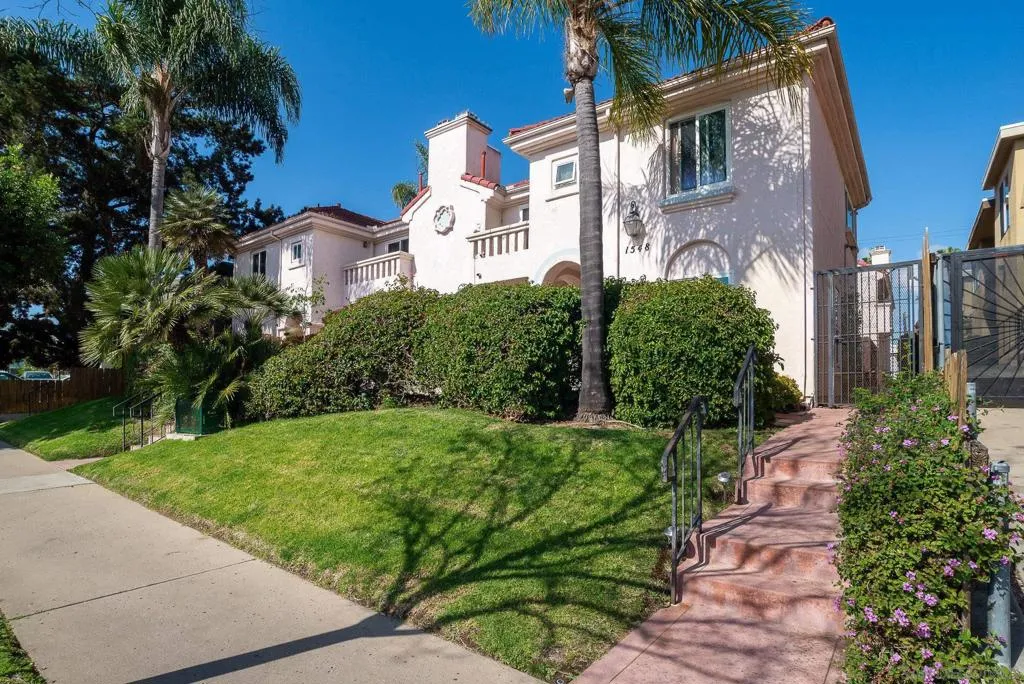 1548 Thomas Ave 6, San Diego, California 92109 home-pic-3
