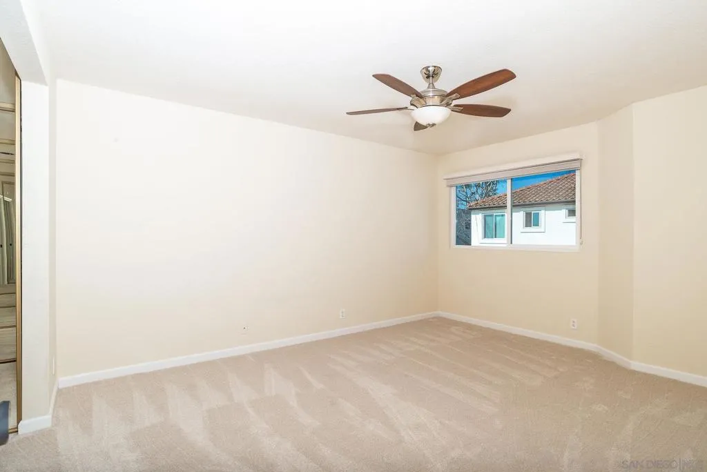 1548 Thomas Ave 6, San Diego, California 92109 home-pic-20