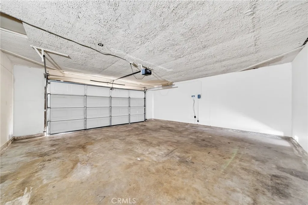 1105 E 42nd, San Bernardino, California 92404 home-pic-37
