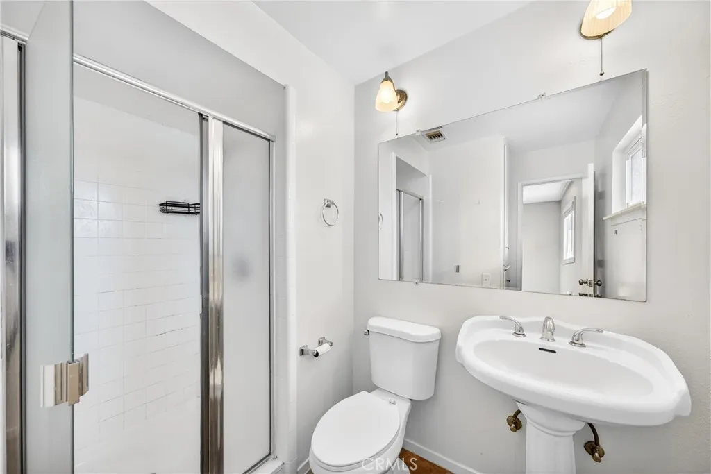 1105 E 42nd, San Bernardino, California 92404 home-pic-7