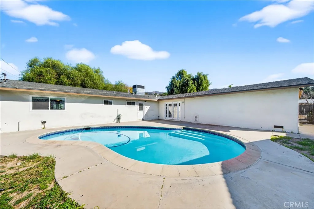 1105 E 42nd, San Bernardino, California 92404 home-pic-40