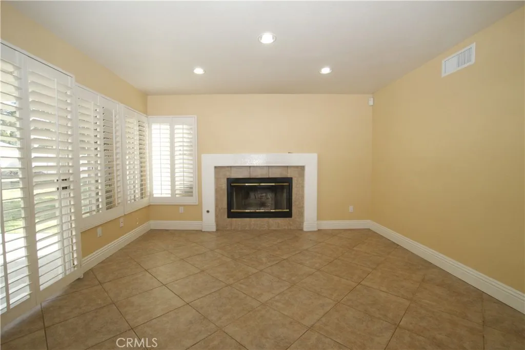 7135 Highland Spring Lane, Highland, California 92346 home-pic-40
