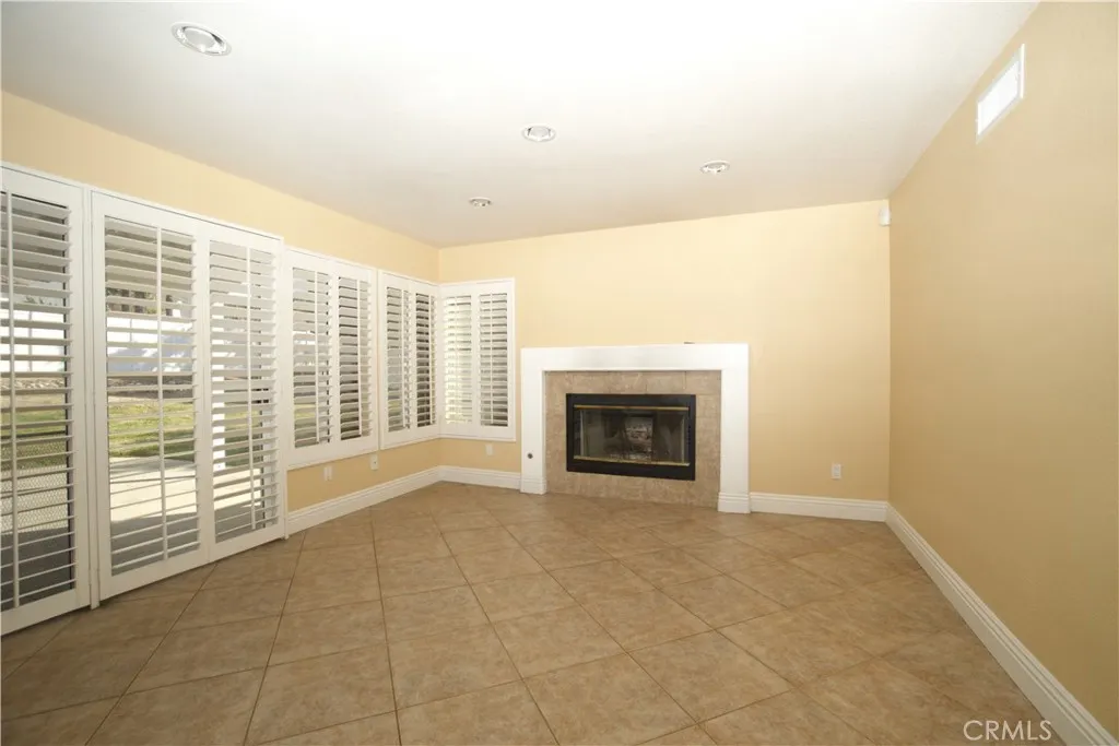 7135 Highland Spring Lane, Highland, California 92346 home-pic-39