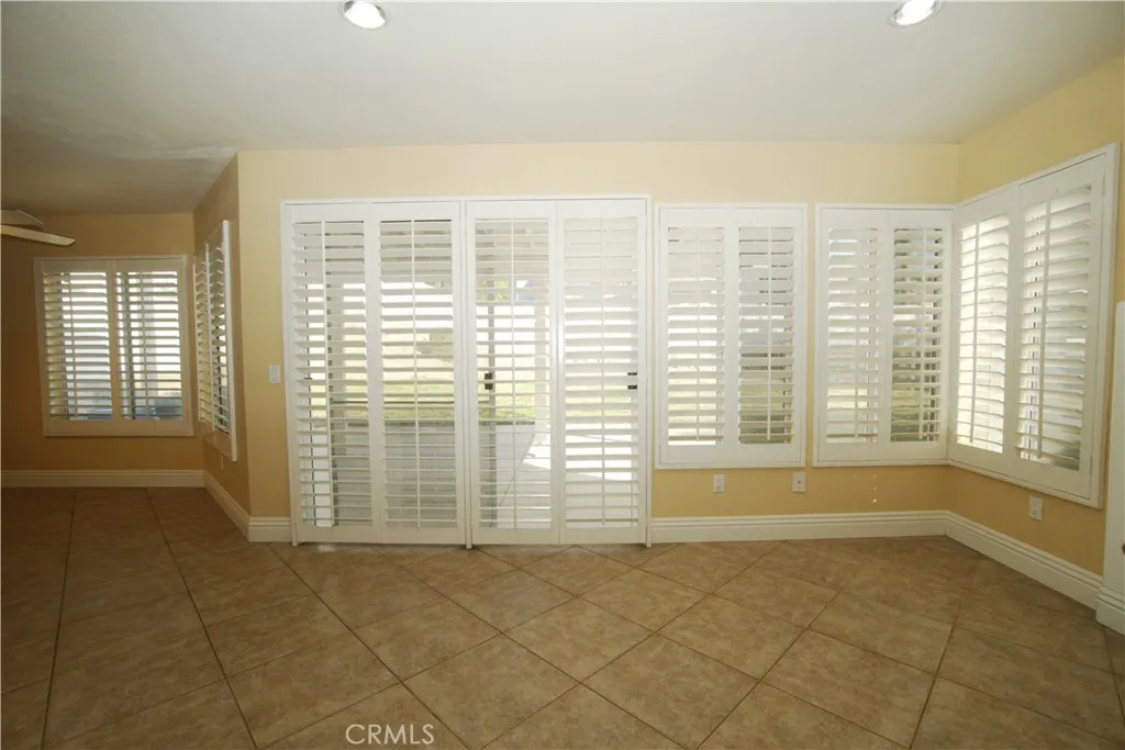 7135 Highland Spring Lane, Highland, California 92346 home-pic-41