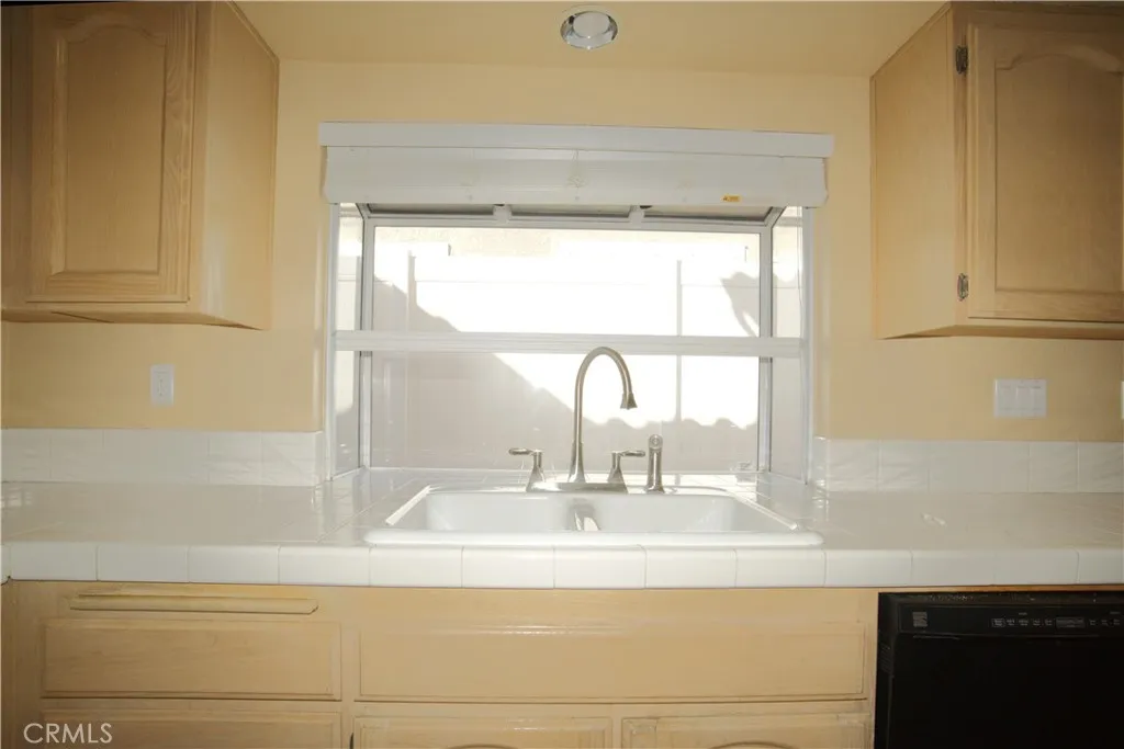 7135 Highland Spring Lane, Highland, California 92346 home-pic-37