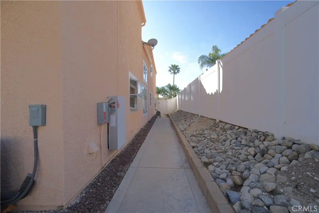 7135 Highland Spring Lane, Highland, California 92346 home-pic-67