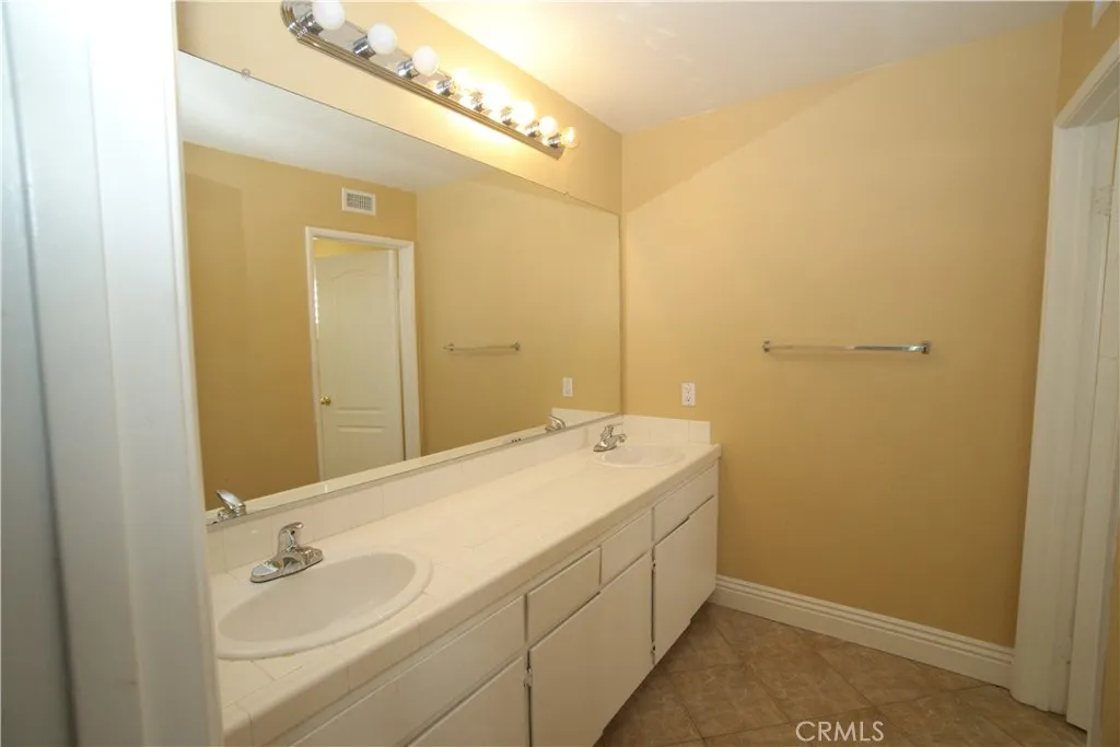 7135 Highland Spring Lane, Highland, California 92346 home-pic-56