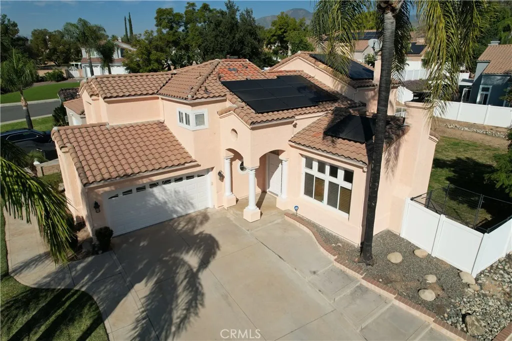 7135 Highland Spring Lane, Highland, California 92346 home-pic-1