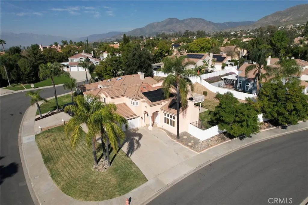 7135 Highland Spring Lane, Highland, California 92346 home-pic-2