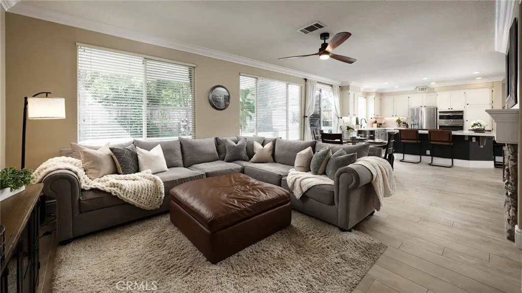 32 Berlamo, Rancho Santa Margarita, California 92688 home-pic-10