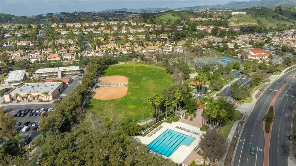 32 Berlamo, Rancho Santa Margarita, California 92688 home-pic-42