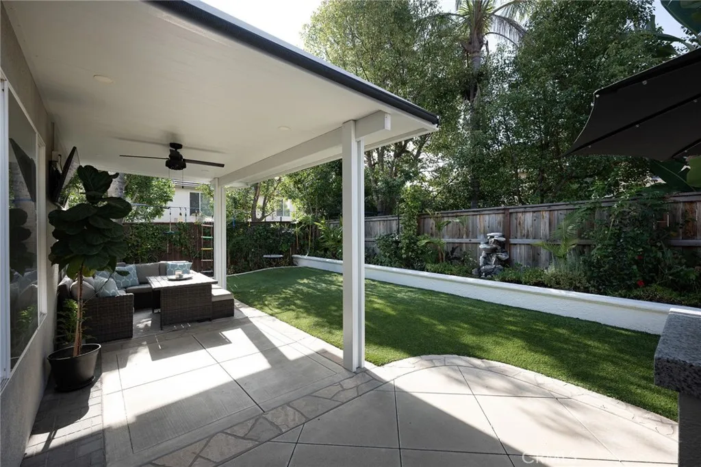32 Berlamo, Rancho Santa Margarita, California 92688 home-pic-25