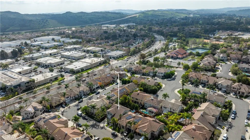 32 Berlamo, Rancho Santa Margarita, California 92688 home-pic-40