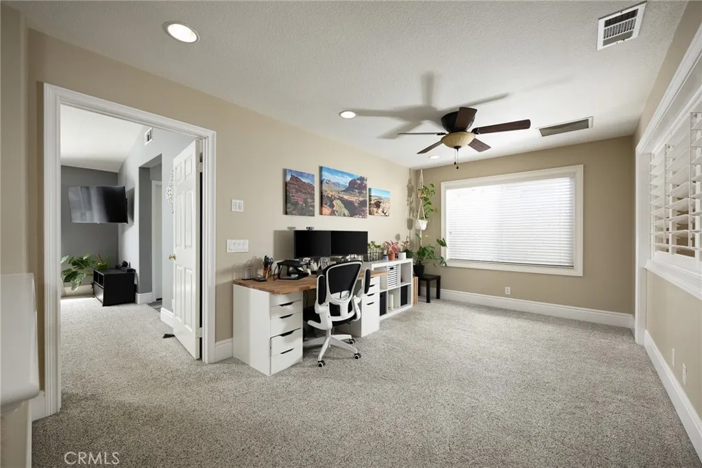 32 Berlamo, Rancho Santa Margarita, California 92688 home-pic-17