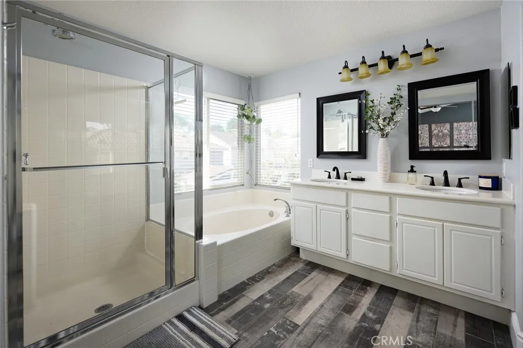32 Berlamo, Rancho Santa Margarita, California 92688 home-pic-16
