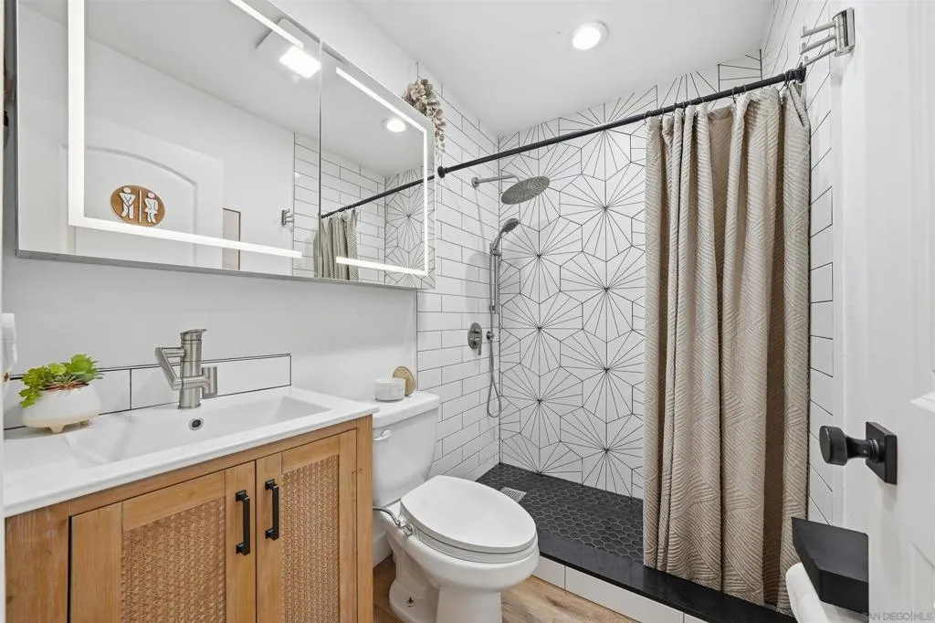 1340 Holly Ave 18, Imperial Beach, California 91932 home-pic-26