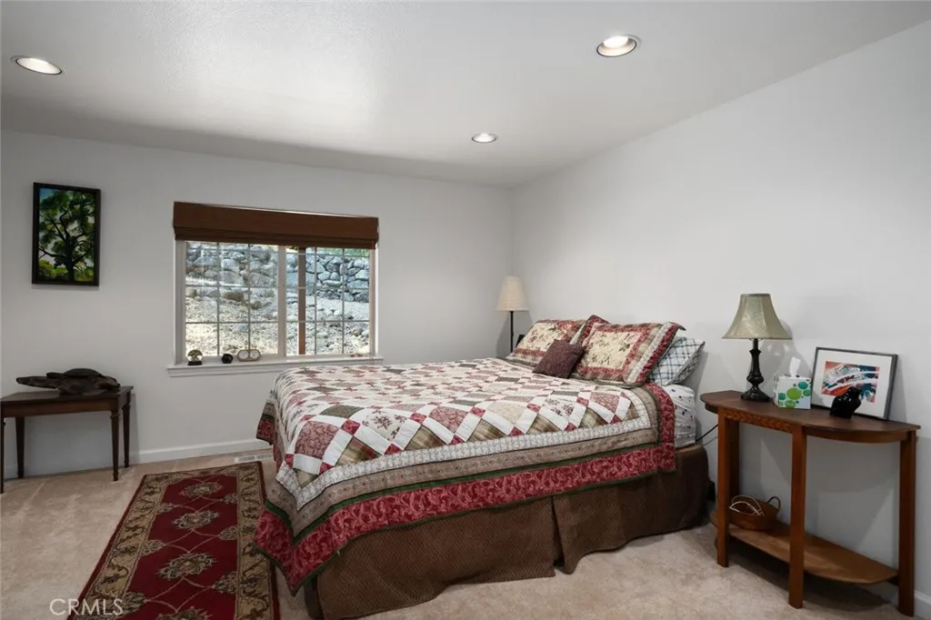 Lower level guest bedroom 2
