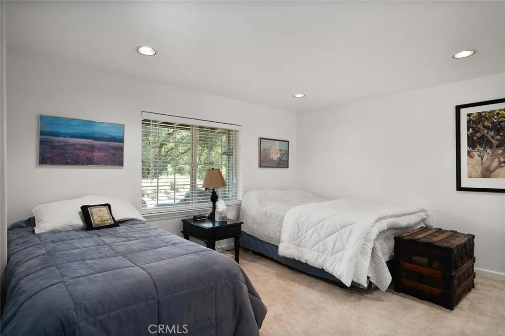 Lower level guest bedroom 1