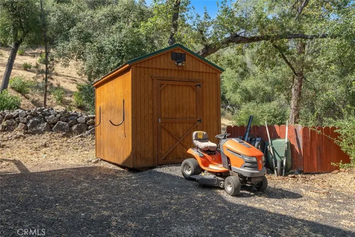 Shed