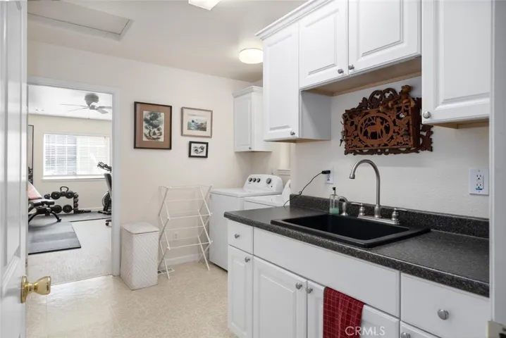 Large laundry room/mudroom