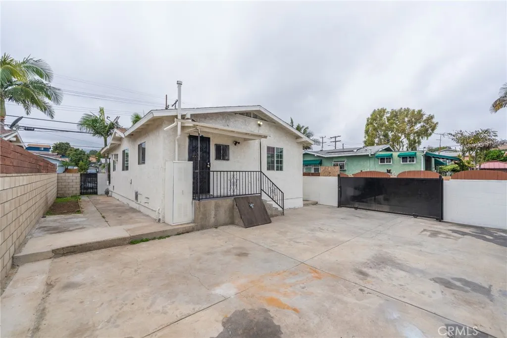 322 S Grand Avenue, San Pedro, California 90731 home-pic-10