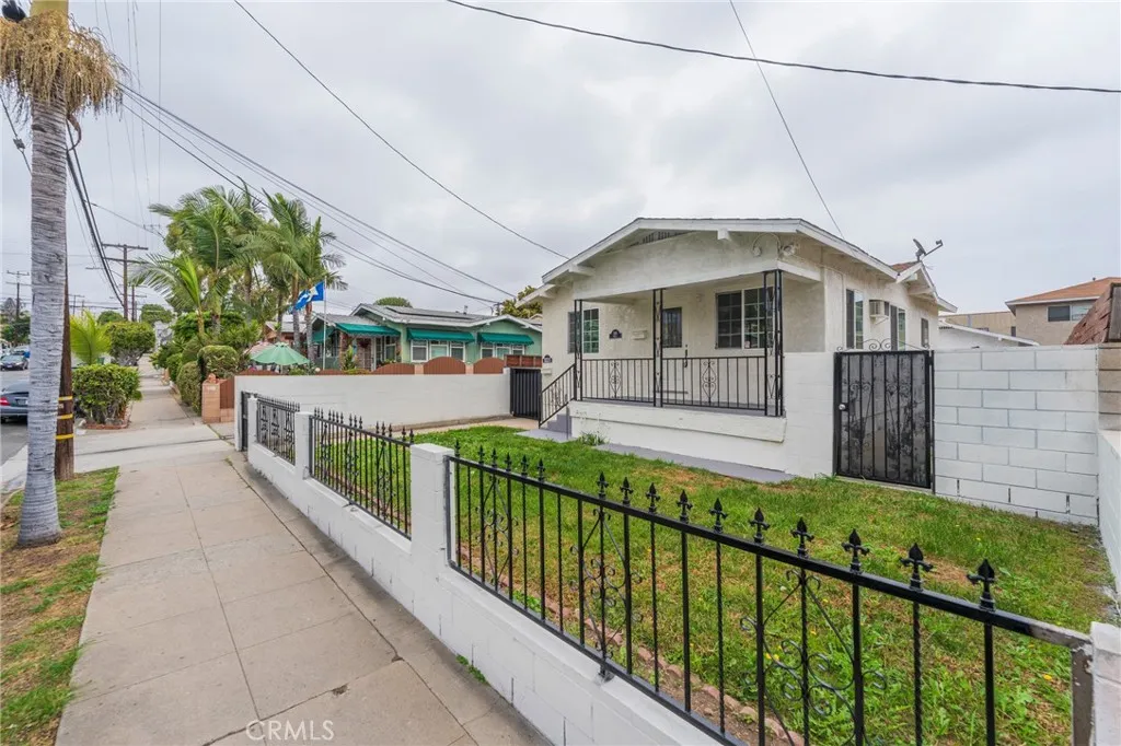 322 S Grand Avenue, San Pedro, California 90731 home-pic-3