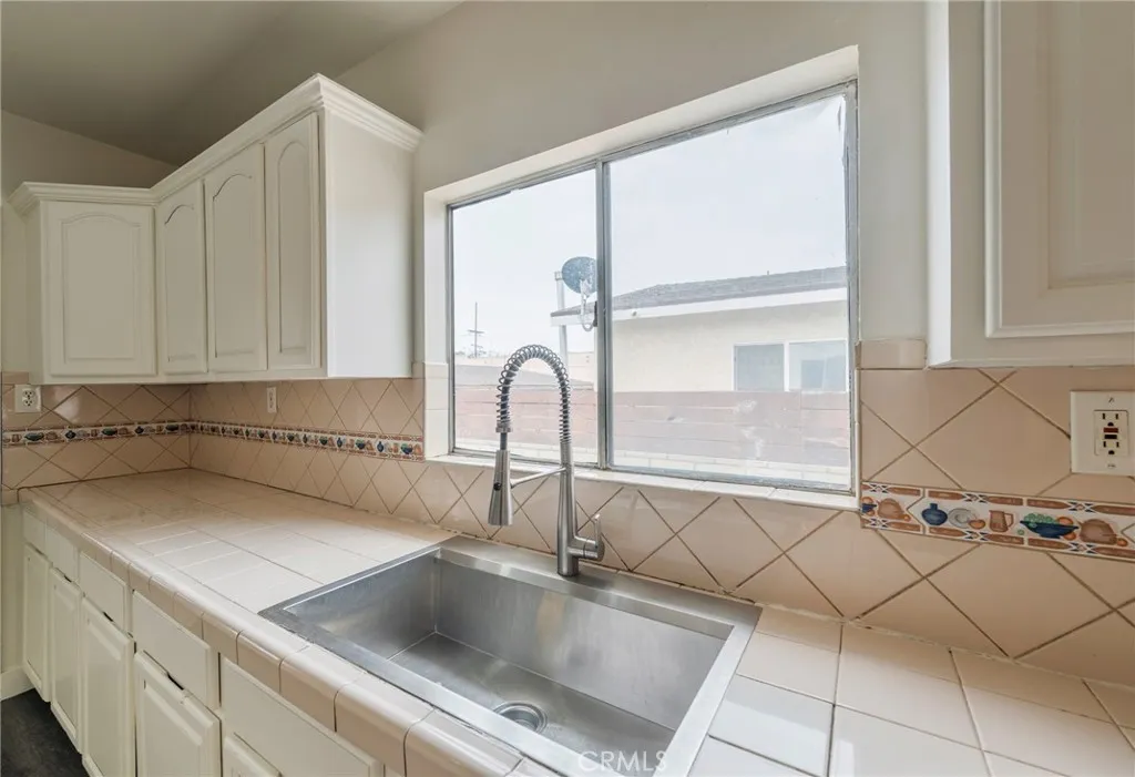 322 S Grand Avenue, San Pedro, California 90731 home-pic-6
