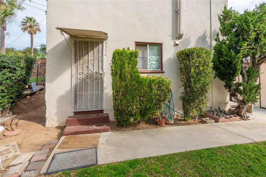 4481 13th, Riverside, California 92501 home-pic-36