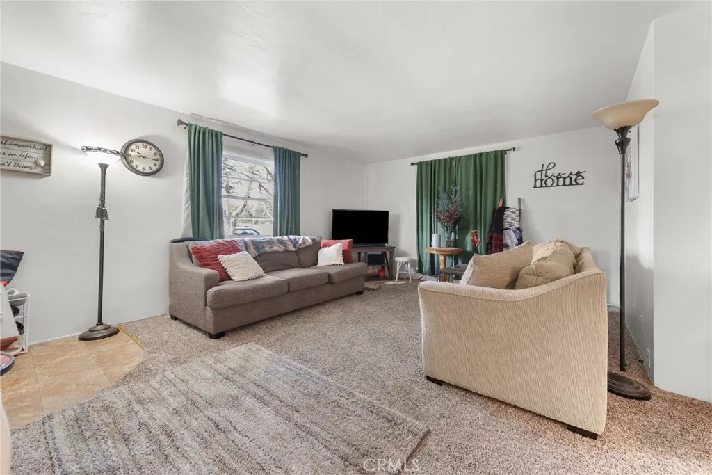 4481 13th, Riverside, California 92501 home-pic-20