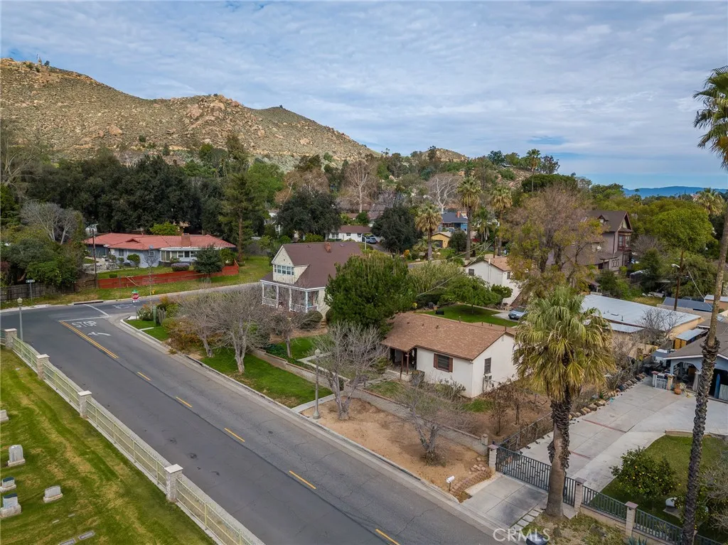 4481 13th, Riverside, California 92501 home-pic-3