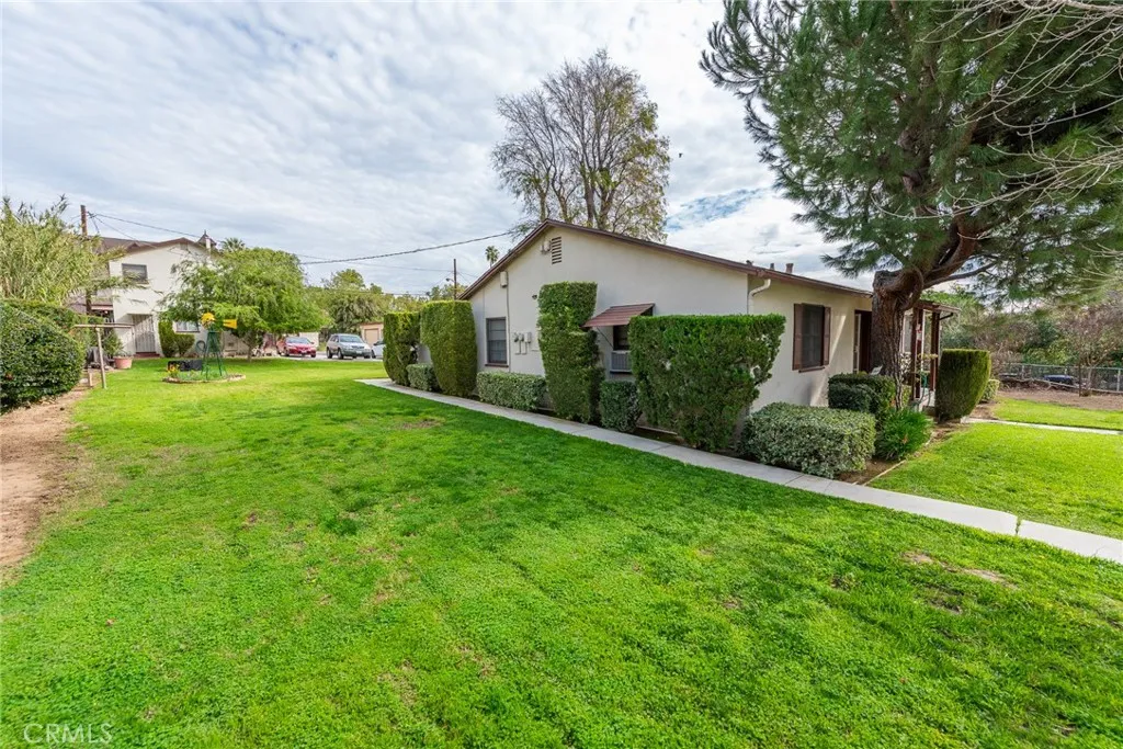 4481 13th, Riverside, California 92501 home-pic-33