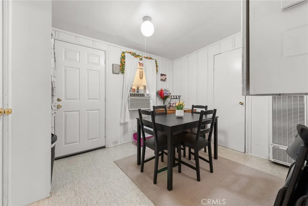 4481 13th, Riverside, California 92501 home-pic-27