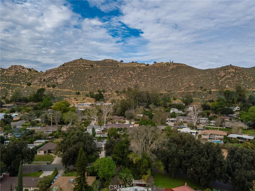 4481 13th, Riverside, California 92501 home-pic-47