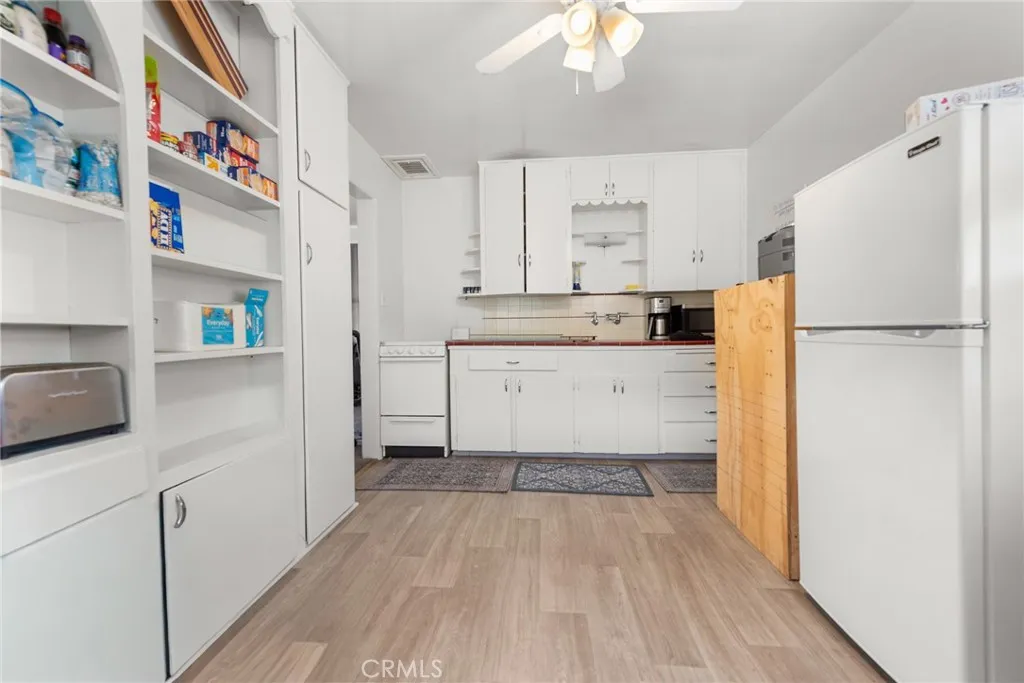 4481 13th, Riverside, California 92501 home-pic-42