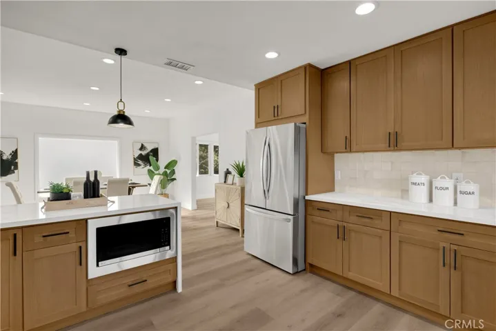2301 9th, Los Angeles, California 90018