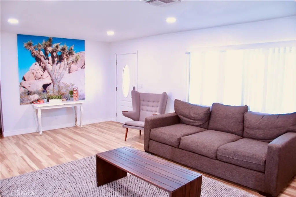 7112 Mecca Road, Joshua Tree, California 92252 home-pic-6