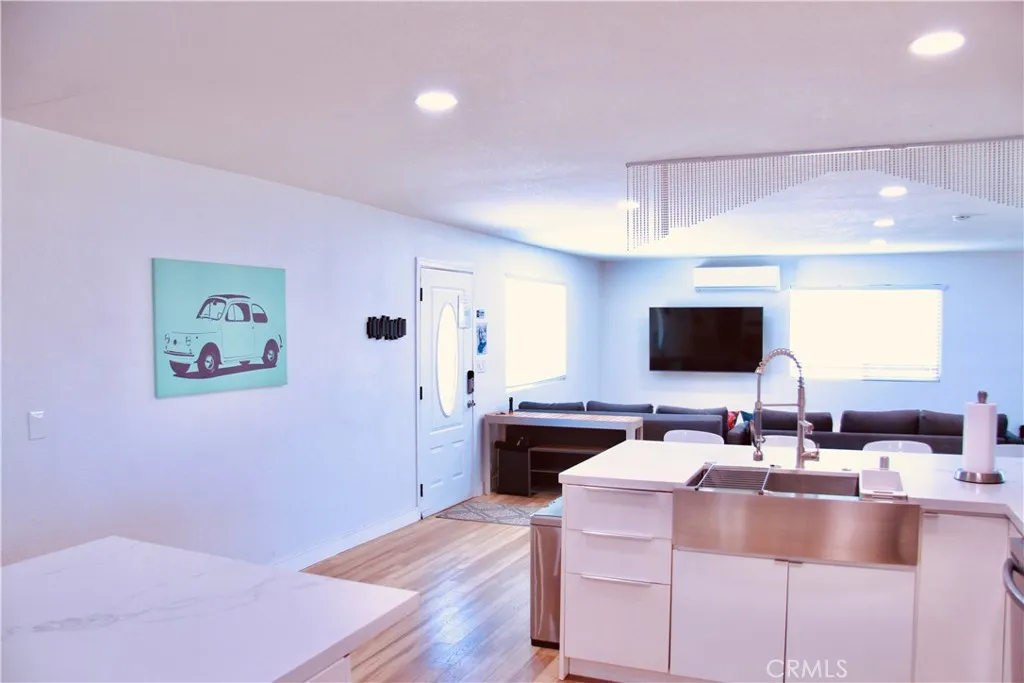 7112 Mecca Road, Joshua Tree, California 92252 home-pic-9