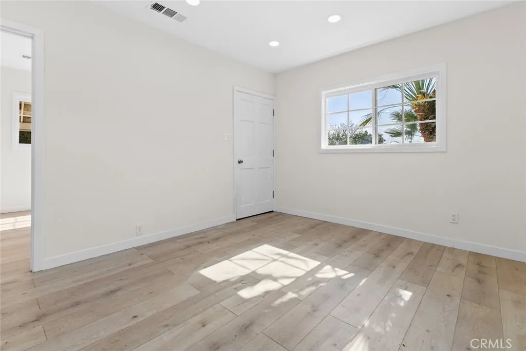 11753 Blythe, North Hollywood, California 91605 home-pic-7