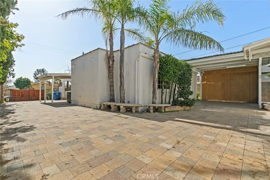 11753 Blythe, North Hollywood, California 91605 home-pic-12