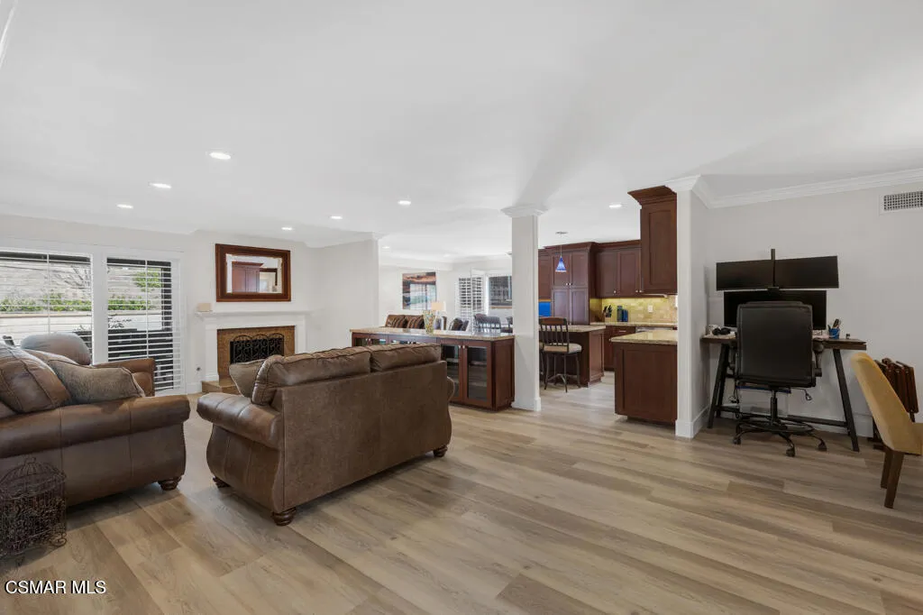 260 Greenmeadow Drive, Thousand Oaks, California 91320 home-pic-6