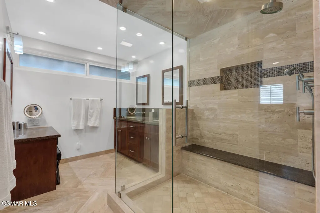 260 Greenmeadow Drive, Thousand Oaks, California 91320 home-pic-29