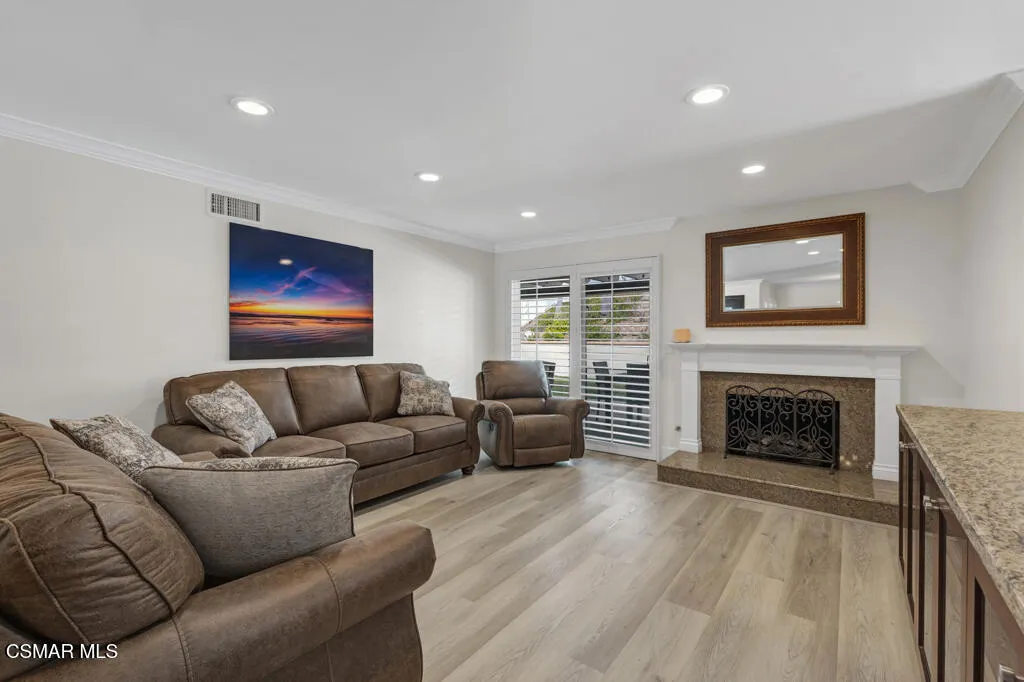 260 Greenmeadow Drive, Thousand Oaks, California 91320 home-pic-8