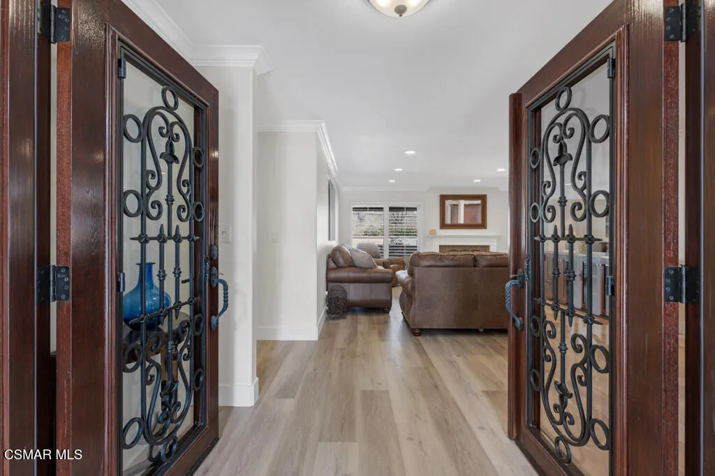 260 Greenmeadow Drive, Thousand Oaks, California 91320 home-pic-5
