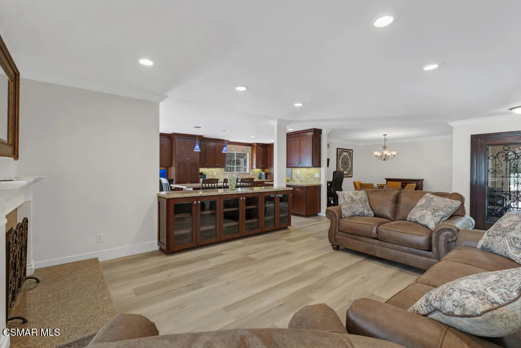 260 Greenmeadow Drive, Thousand Oaks, California 91320 home-pic-9