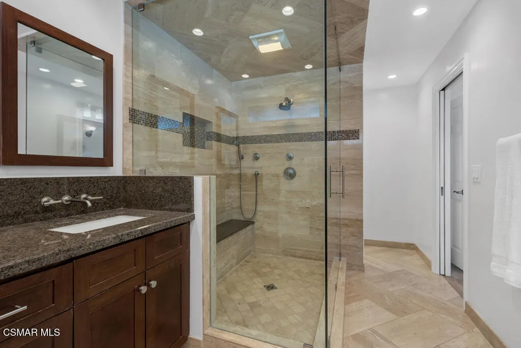 260 Greenmeadow Drive, Thousand Oaks, California 91320 home-pic-31