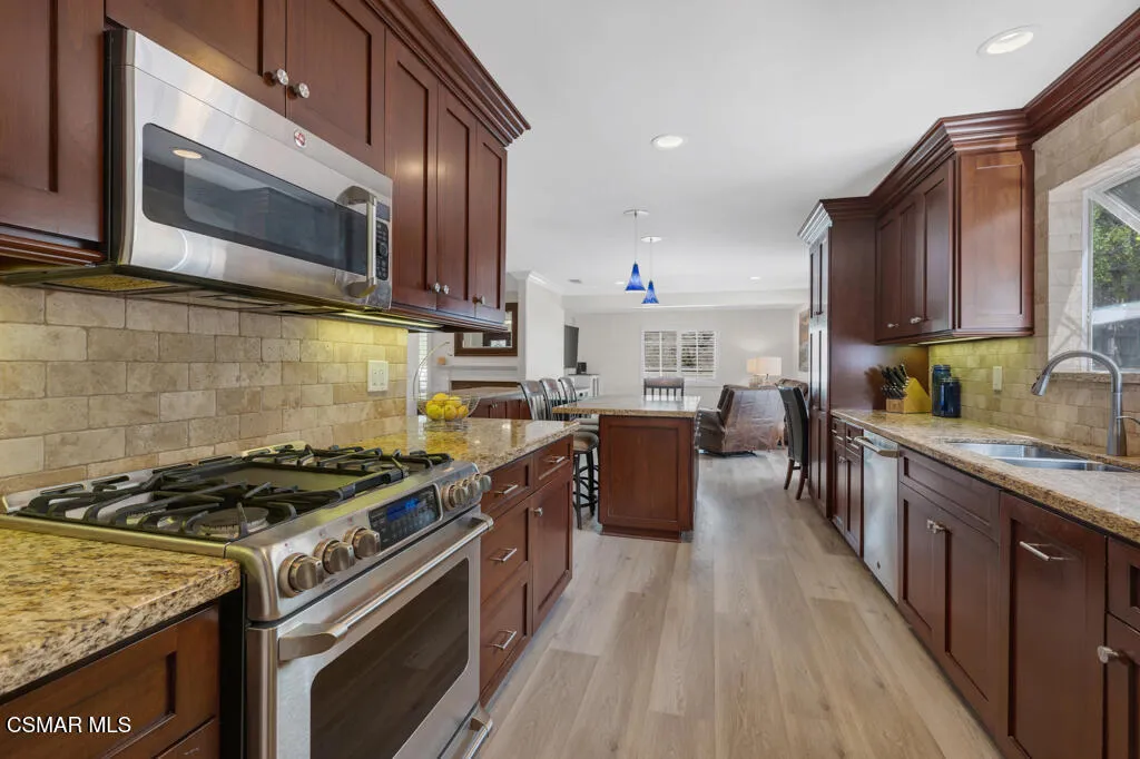 260 Greenmeadow Drive, Thousand Oaks, California 91320 home-pic-14