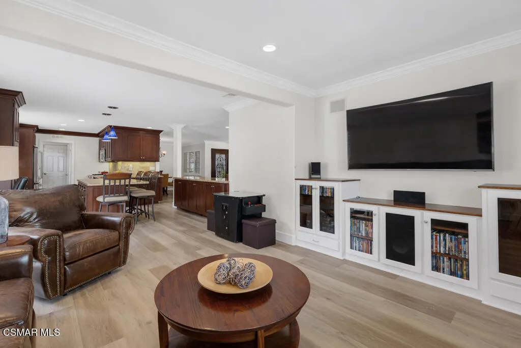 260 Greenmeadow Drive, Thousand Oaks, California 91320 home-pic-22